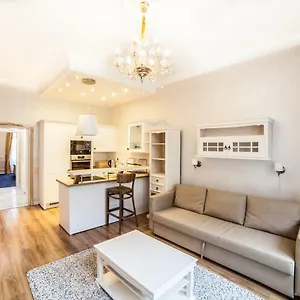 https://apartments-karlovy-vary-central.karlovyvary-hotels.com